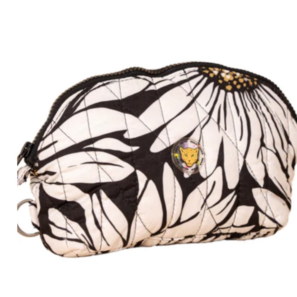 Maaji travel bag
